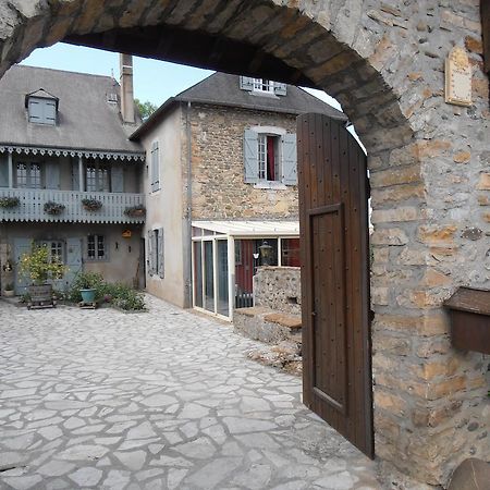 Gite Tuyaret Oloron-Sainte-Marie Exterior foto